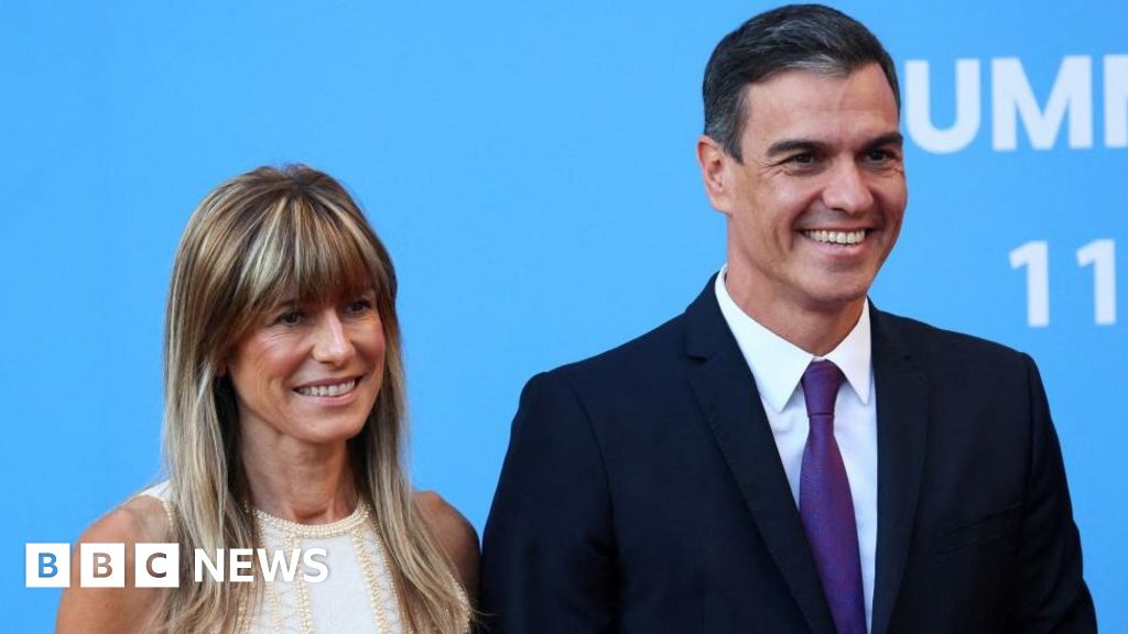 El primer ministro español suspende sus deberes públicos mientras su esposa enfrenta una investigación